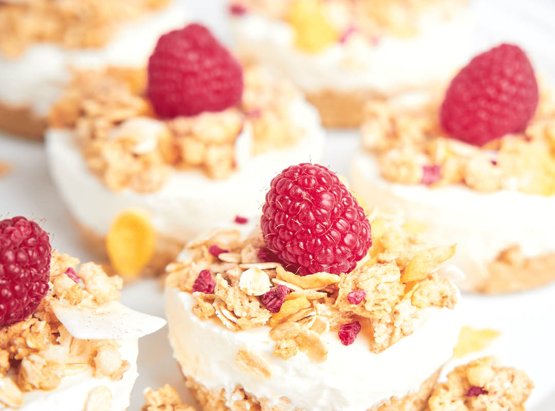 Dessert Cheesecake Kuchen mit Müsli 