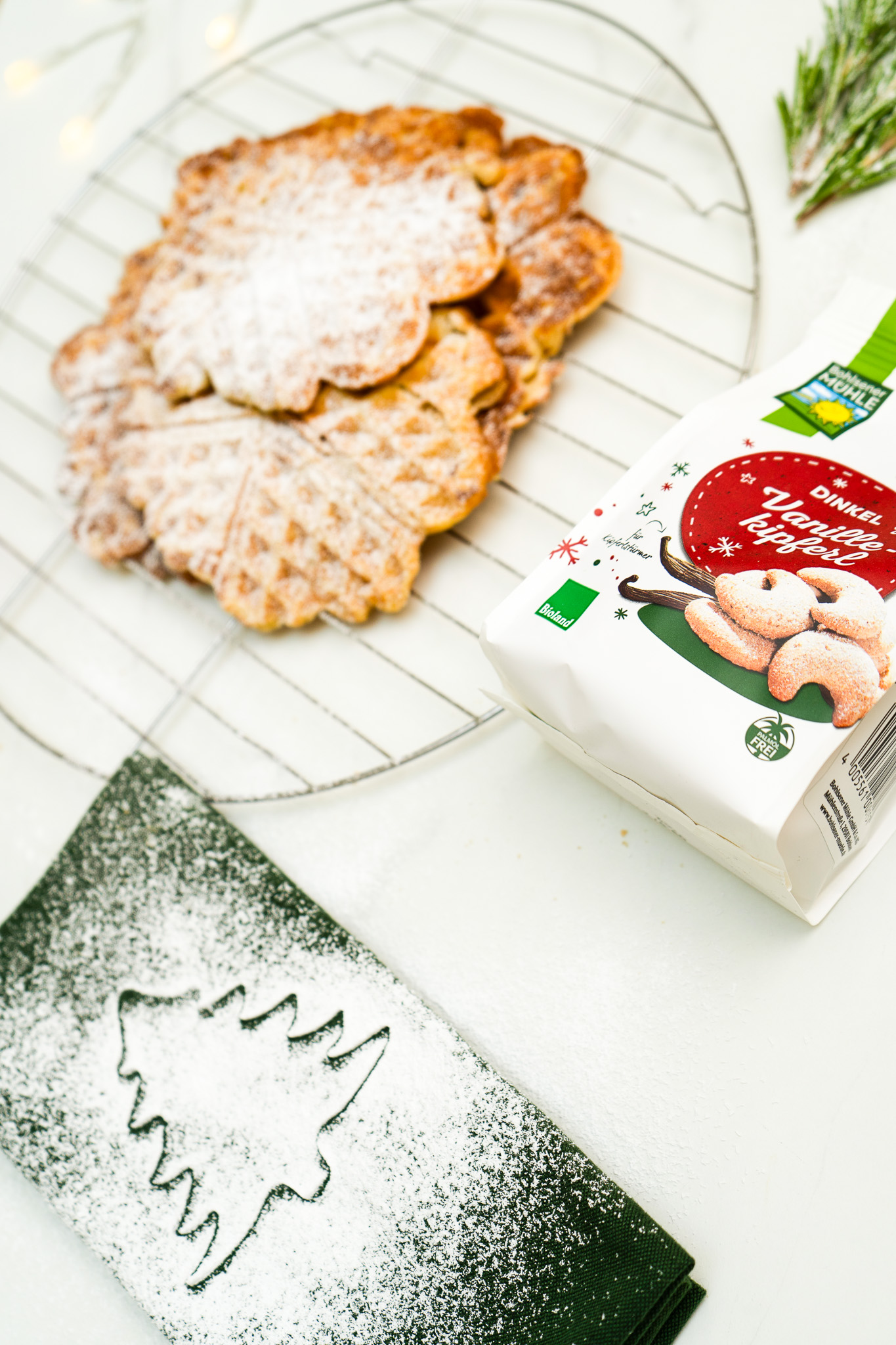 Dinkel Vanillekipferl-Waffeln