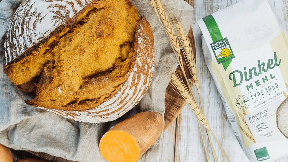 Süßkartoffelbrot mit Dinkelmehl
